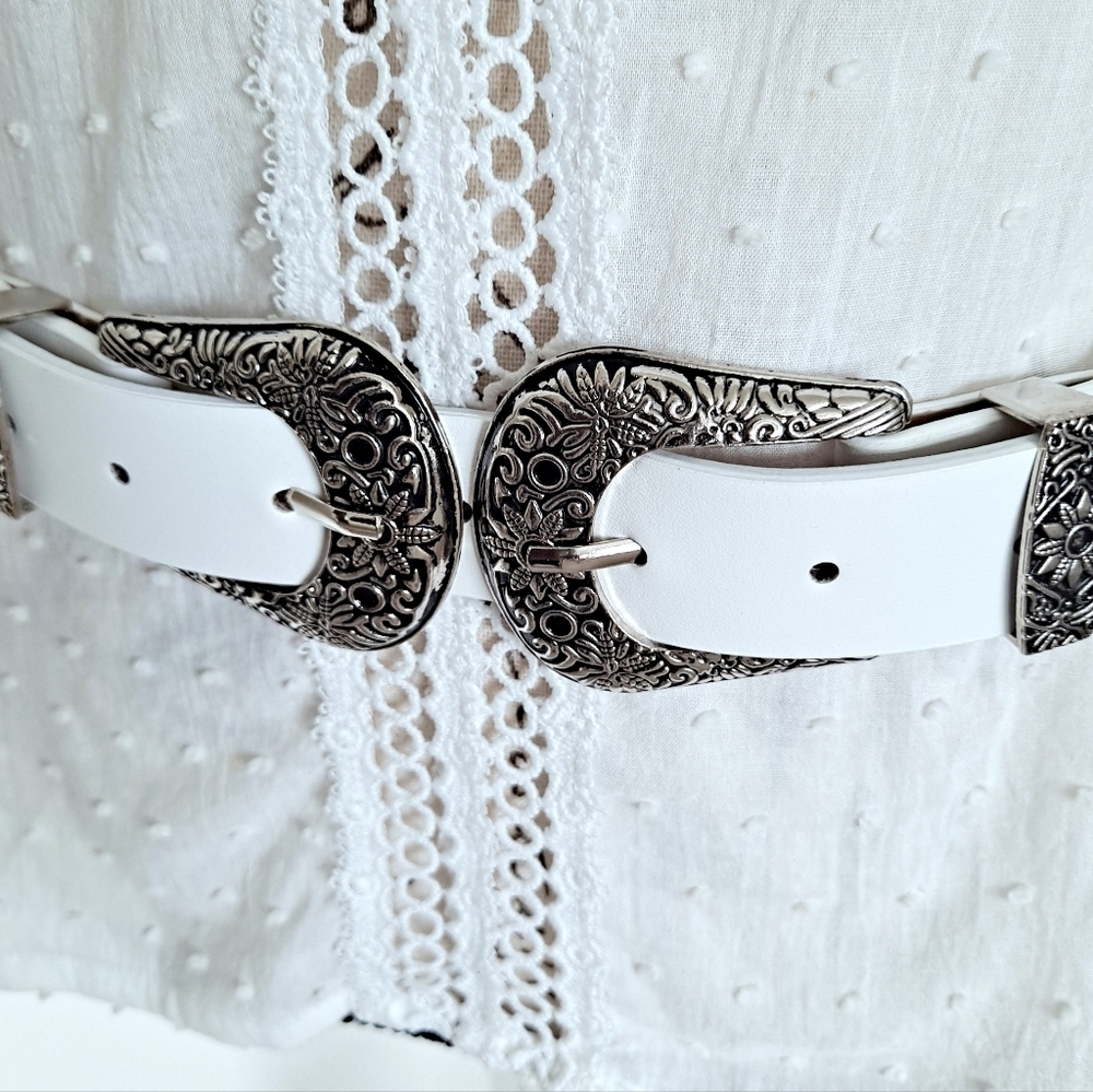 Western Coastal cowgirl Silver double buckle white stretch faux leather belt - Picture 5 of 8